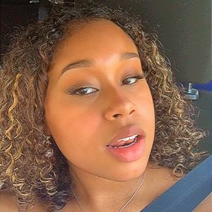 Meet your Posher, Kailyn